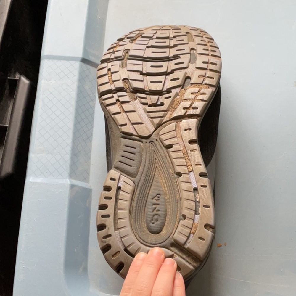 Brooks Woman’s Black and Gray Athletic Shoes - Picture 7 of 8